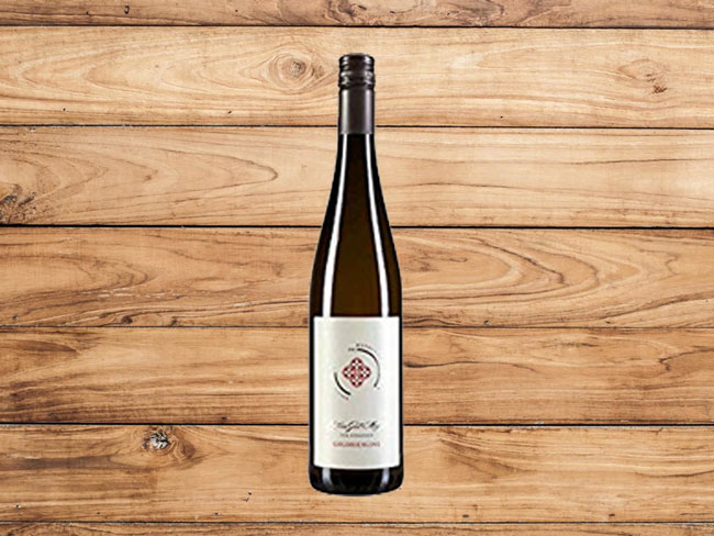 Weinkellerei Rothes Gut / Tim Strasser